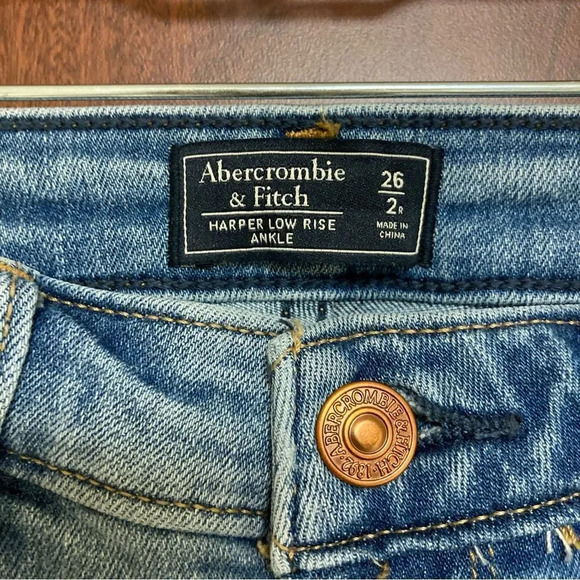 ABERCROMBIE & FITCH Harper Low Rise Ankle Jeans Size 26 Colorblock - Picture 4 of 7